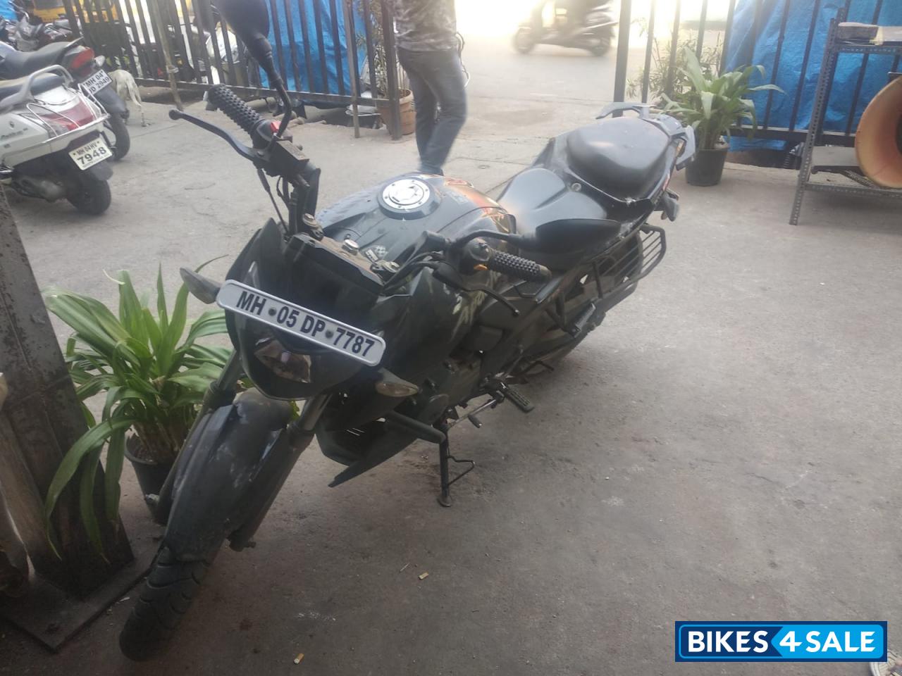 TVS Apache RTR 200 4V