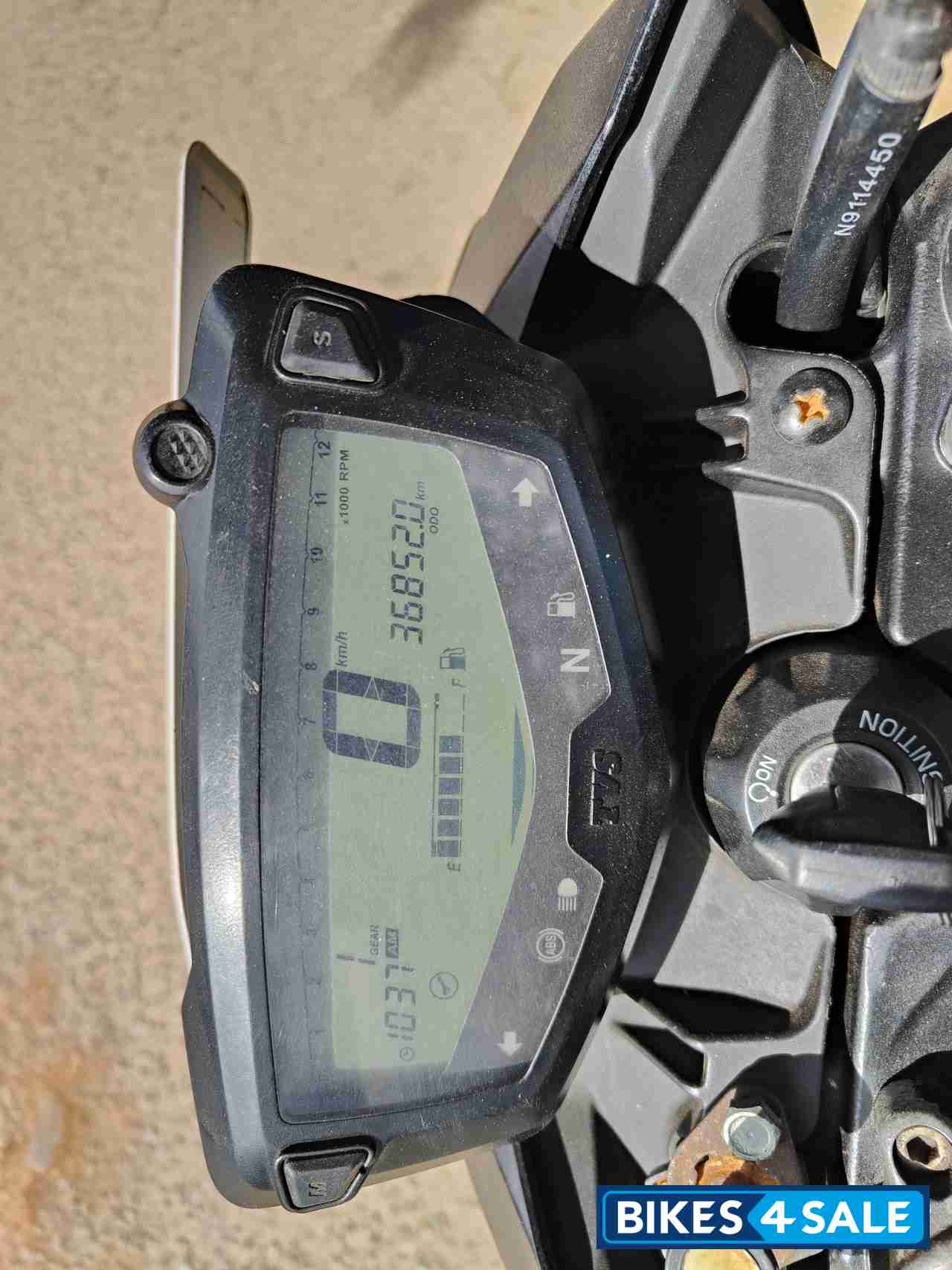 TVS Apache RTR 200 4V