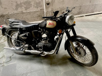 Black Royal Enfield Bullet 350 Twinspark