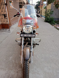 Avaron Black Bajaj Avenger Cruise 220 BS6