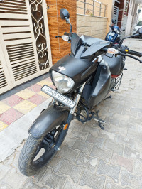 Suzuki Intruder 150 BS6