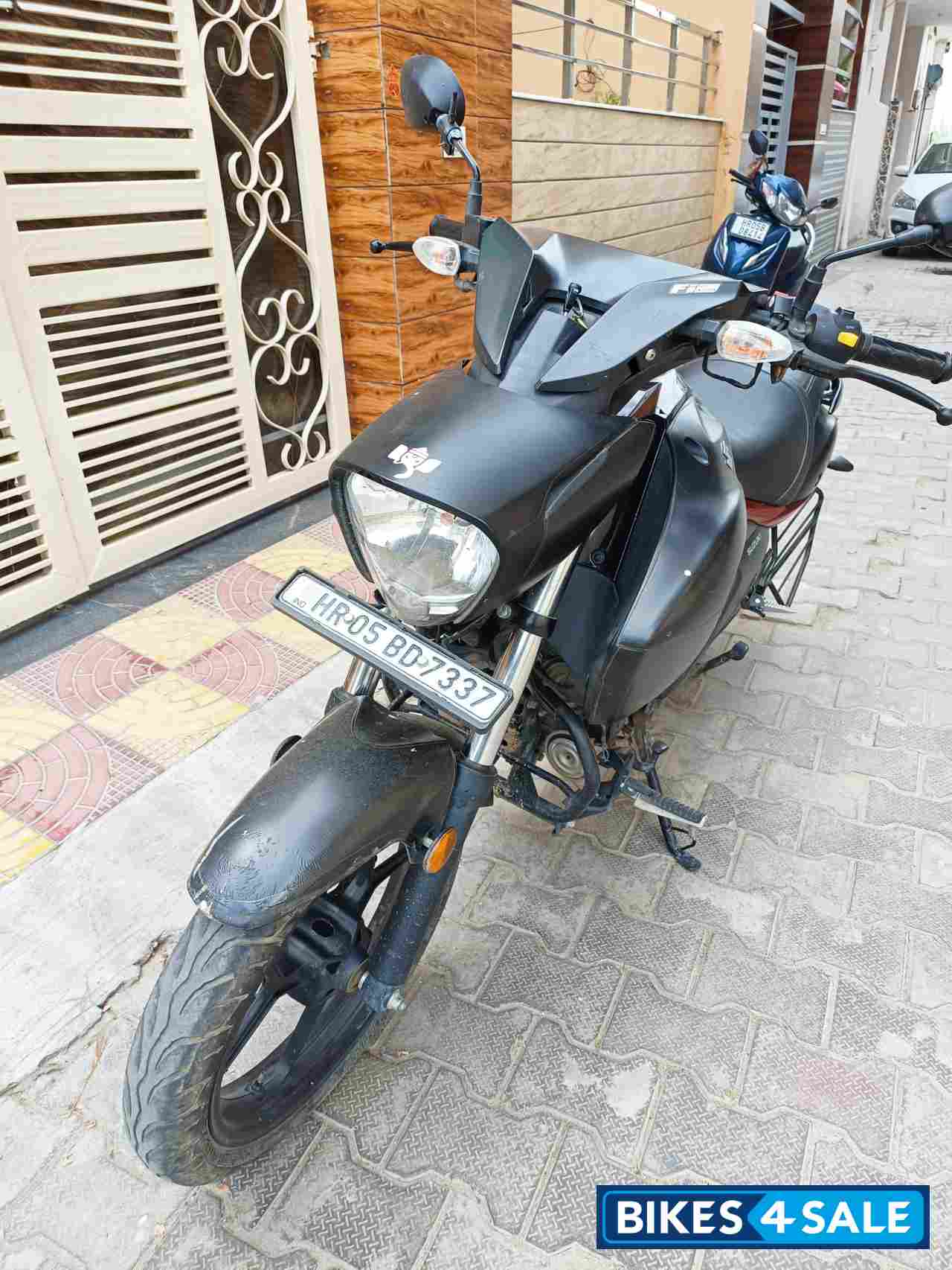 Suzuki Intruder 150 BS6