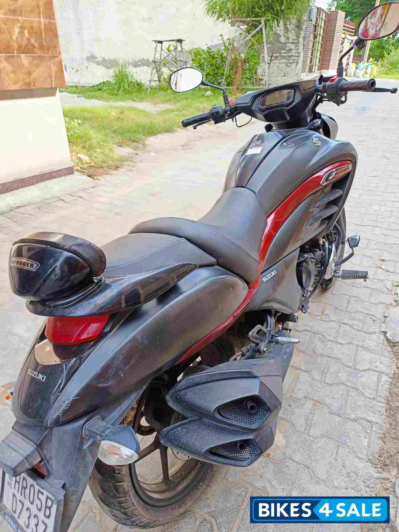 Suzuki Intruder 150 BS6