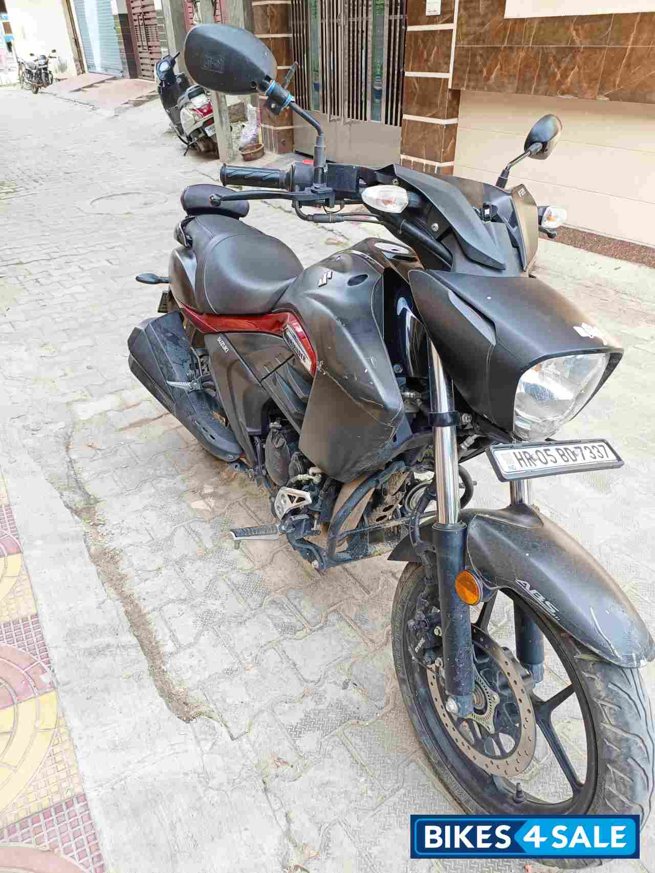 Suzuki Intruder 150 BS6