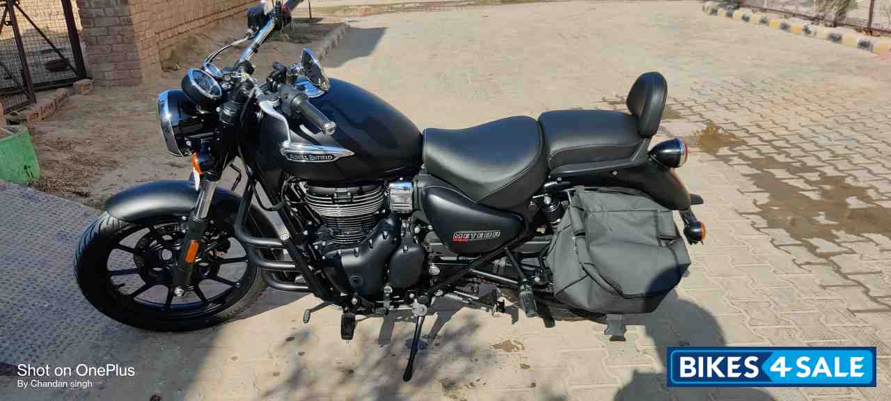Mat Black Royal Enfield Meteor 350 Stellar