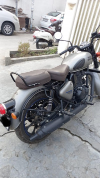 Dark Gunmetal Grey Royal Enfield Classic 350 Dual Channel BS6