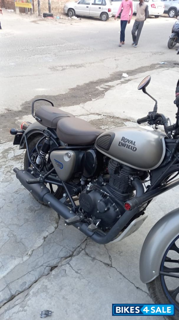 Dark Gunmetal Grey Royal Enfield Classic 350 Dual Channel BS6 Dark Gunmetal Grey Royal Enfield Classic 350 Dual Channel BS6