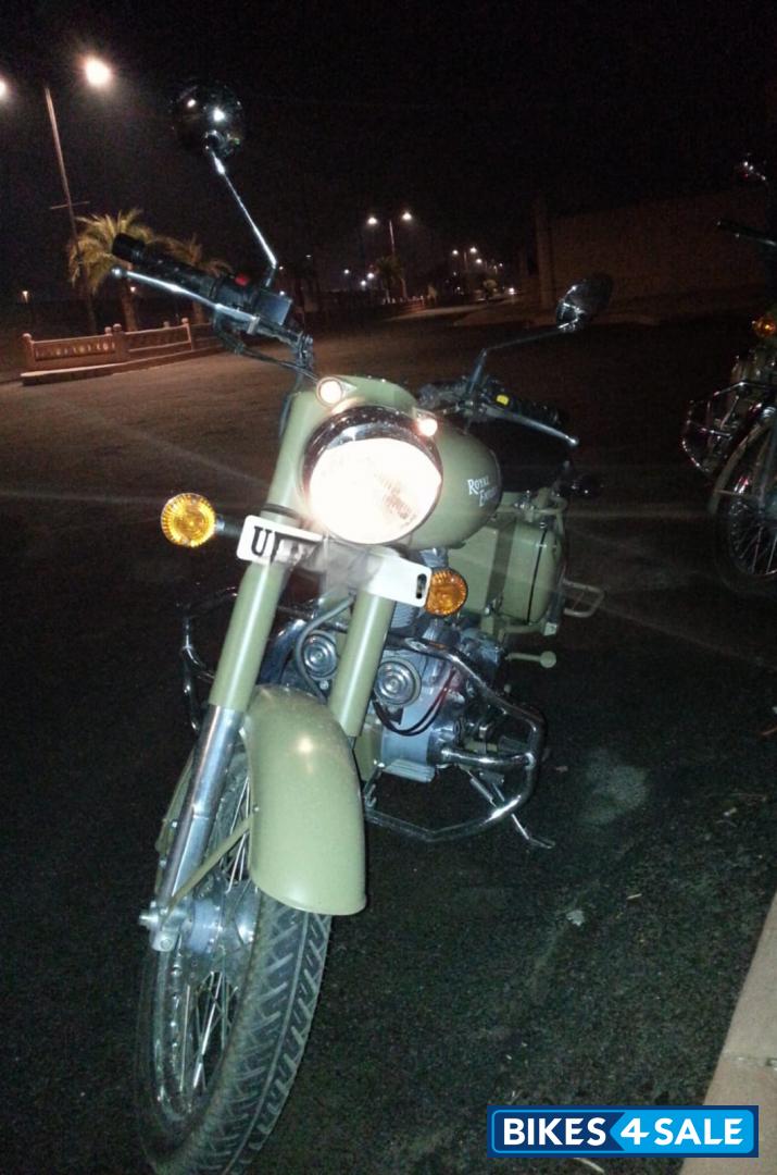 Desert Storm Royal Enfield Classic Desert Storm