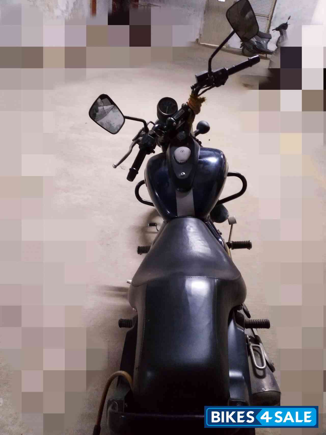Blue Bajaj Avenger Street 150
