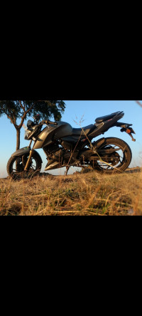 TVS Apache RTR 200 4V