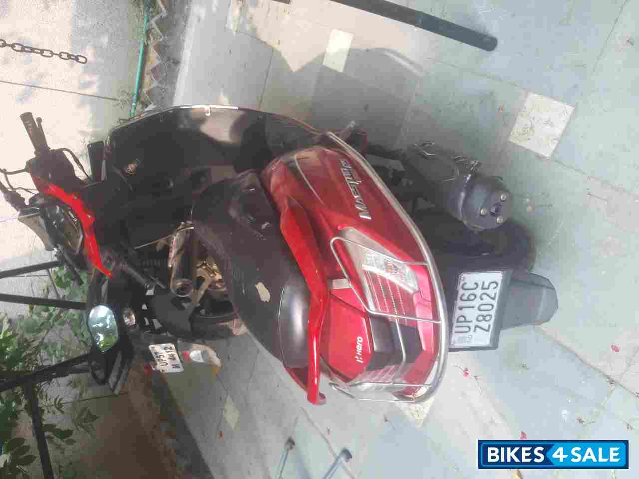 Red Hero Maestro Edge 125