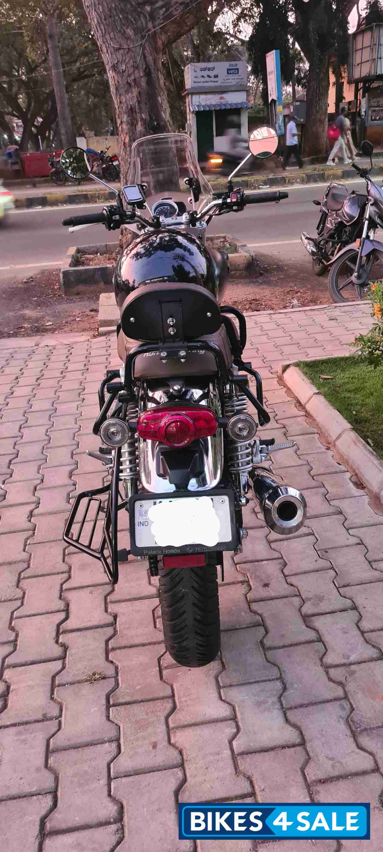 Grey Honda Hness CB350 DLX Pro