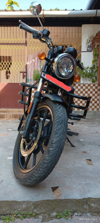 Stellar Black Royal Enfield Meteor 350 Stellar