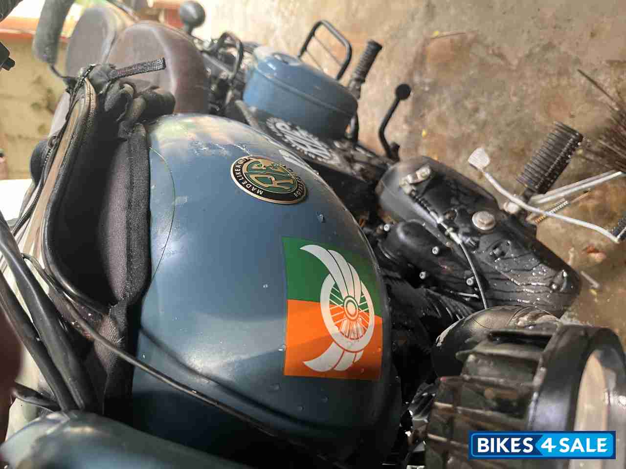 Royal Enfield Classic Signals Airborne Blue