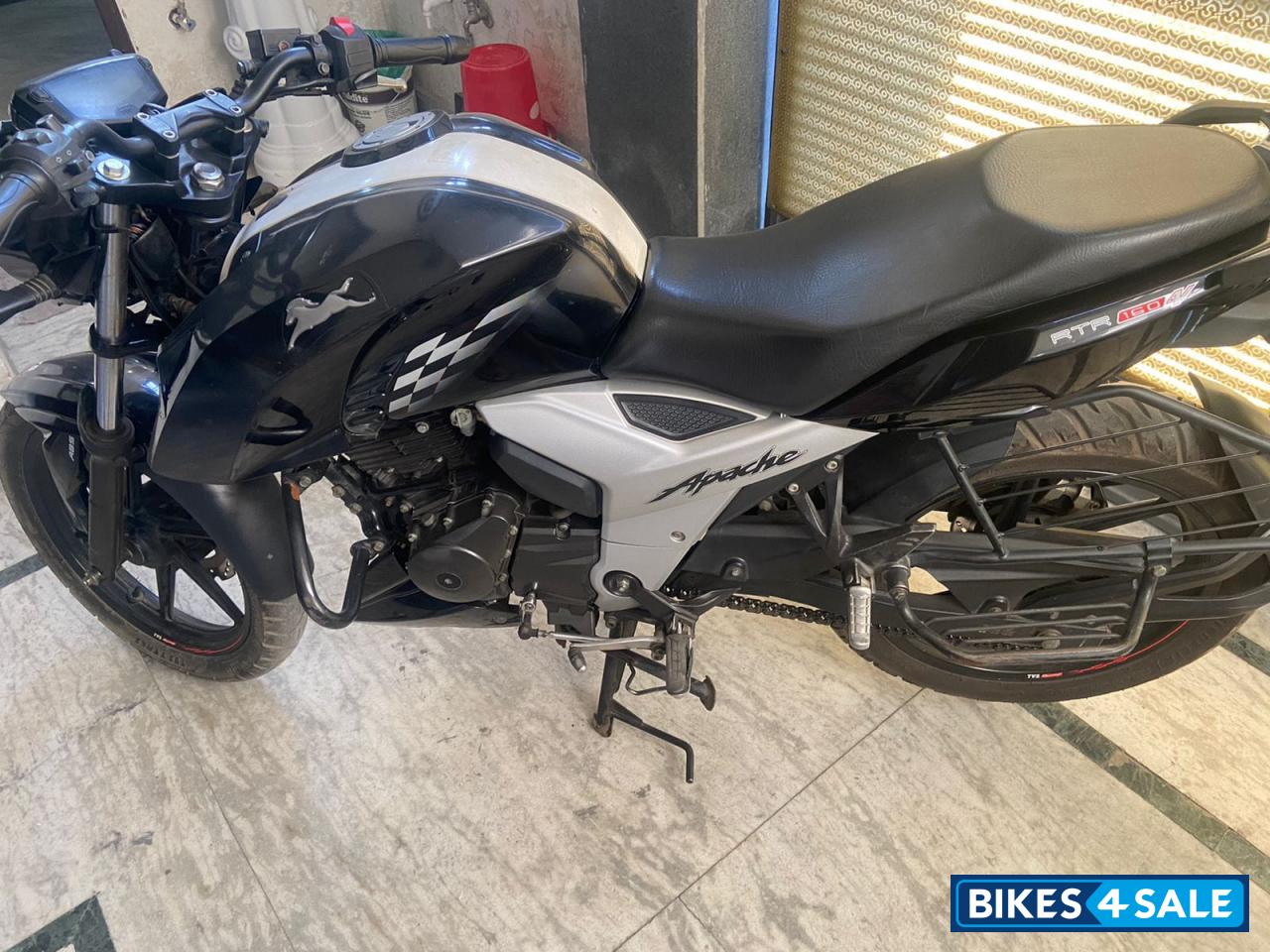 TVS Apache RTR 160 4V