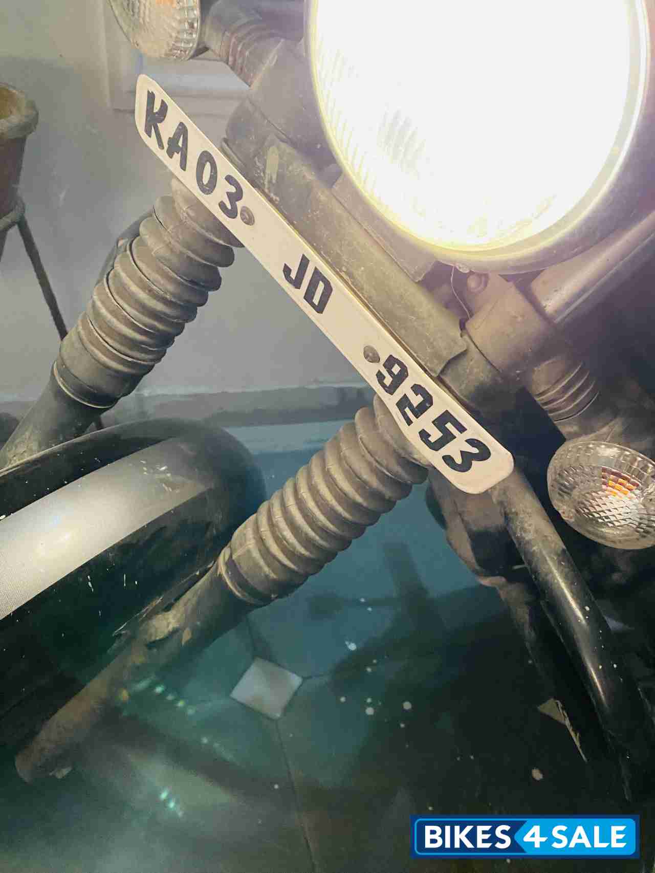 Black And Red Bajaj Avenger Street 220