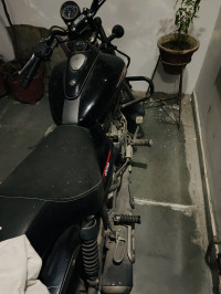 Black And Red Bajaj Avenger Street 220