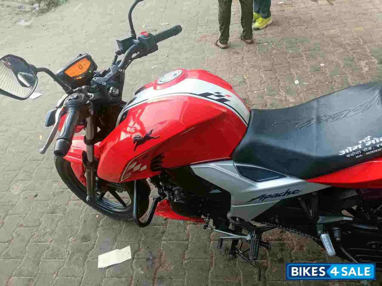 TVS Apache RTR 160 4V BS6