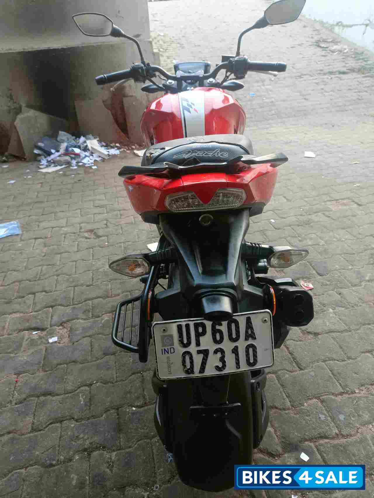 TVS Apache RTR 160 4V BS6