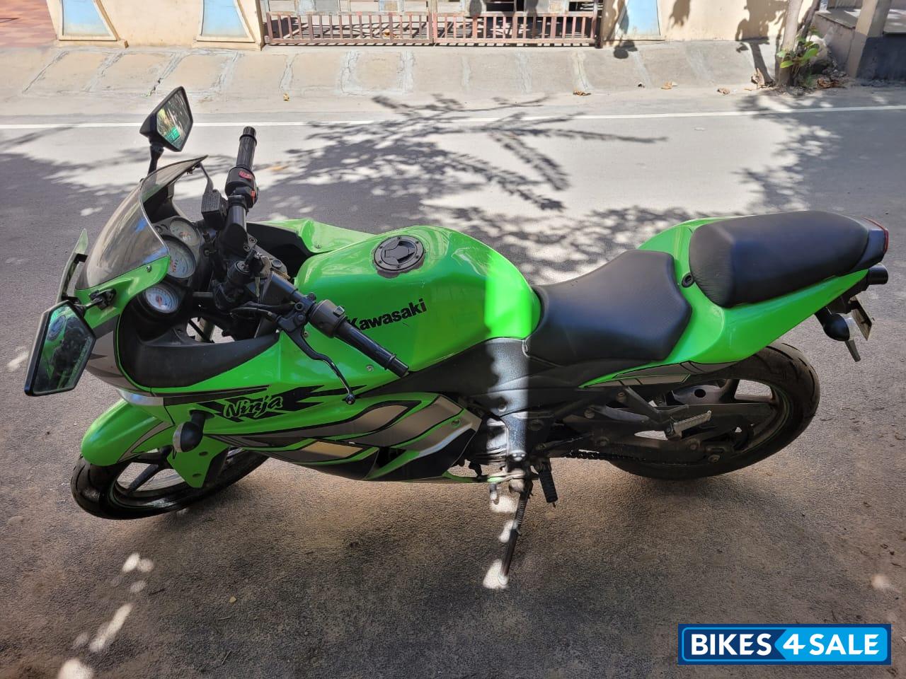 Green Kawasaki Ninja 250R