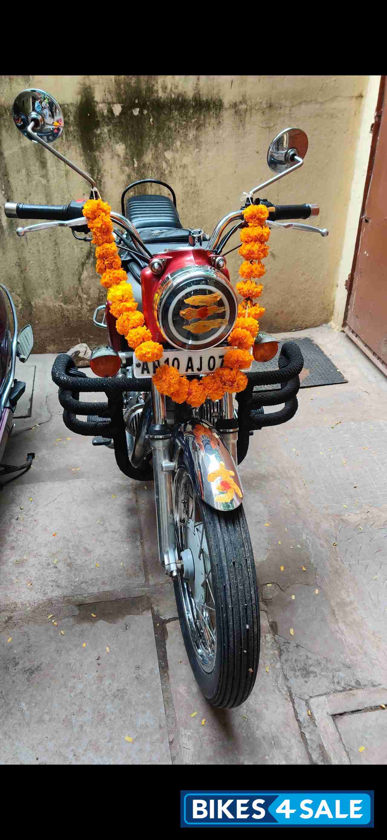 Red Royal Enfield Bullet Electra 5S