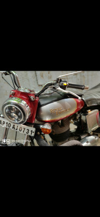 Red Royal Enfield Bullet Electra 5S