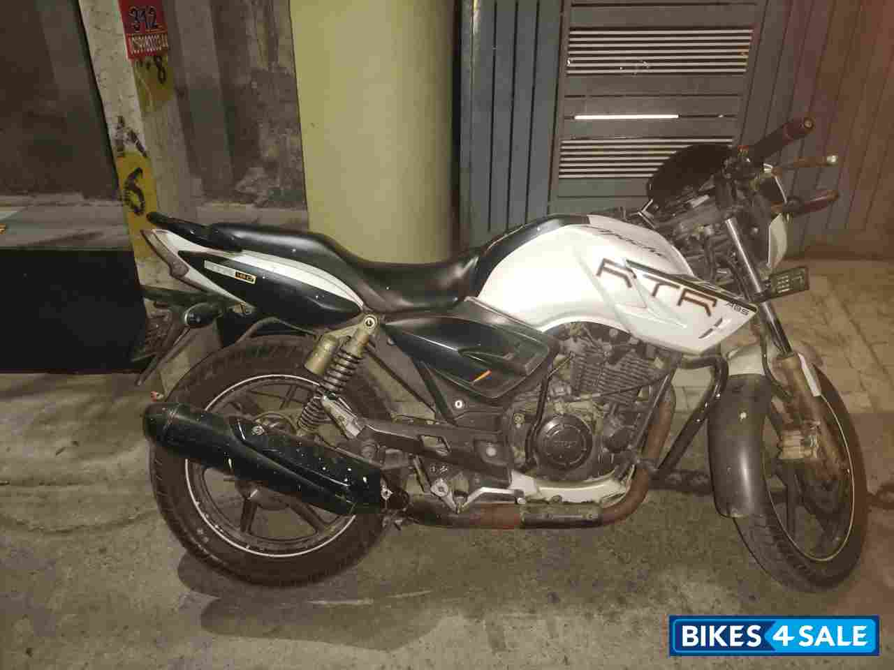 TVS Apache RTR 180 ABS