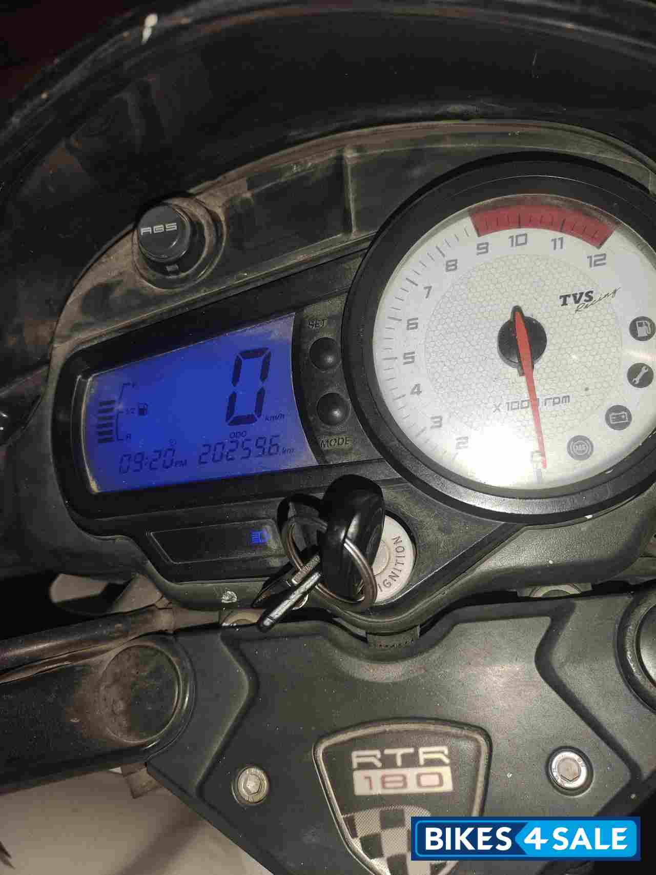 TVS Apache RTR 180 ABS
