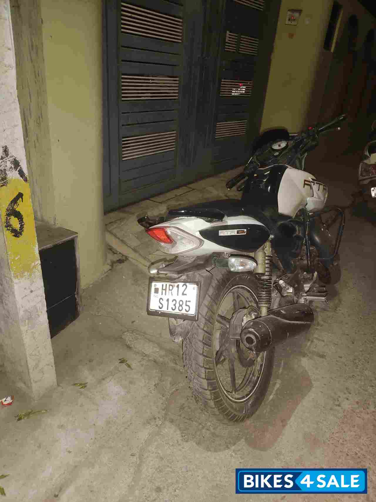 TVS Apache RTR 180 ABS