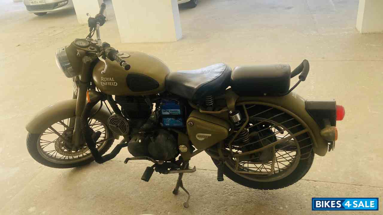 Royal Enfield Classic Desert Storm