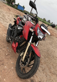 Red TVS Apache RTR 200 4V