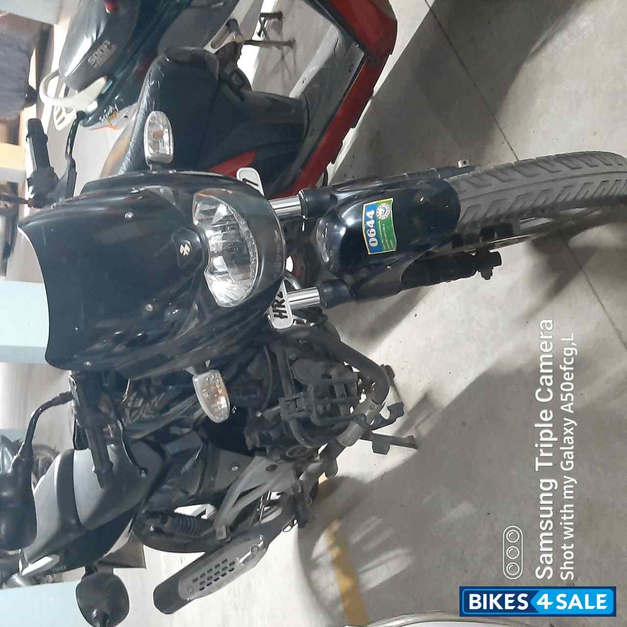 Black Bajaj Pulsar 180
