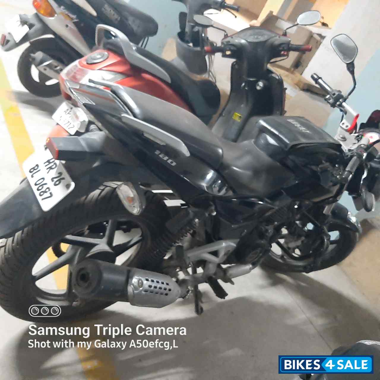 Black Bajaj Pulsar 180
