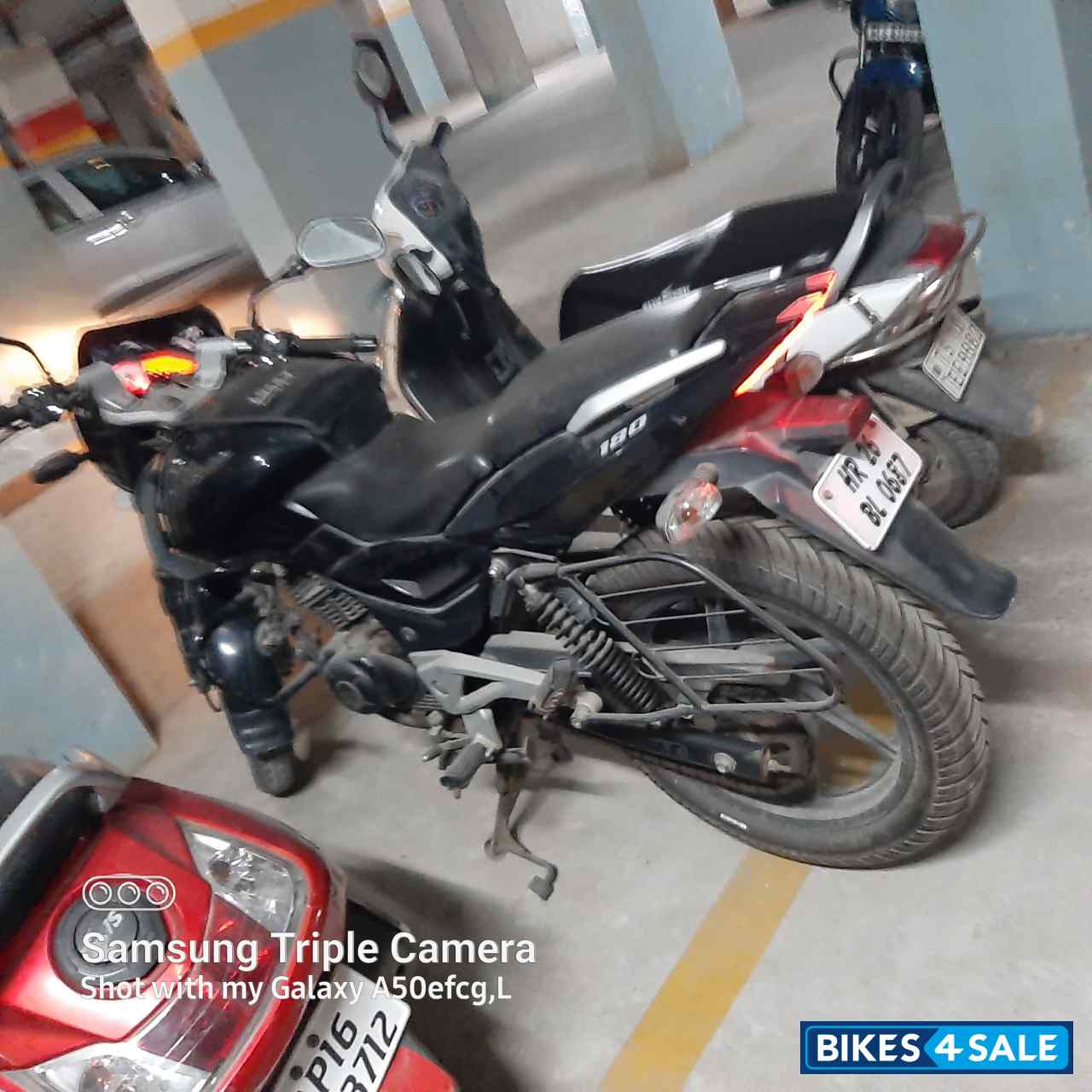 Black Bajaj Pulsar 180
