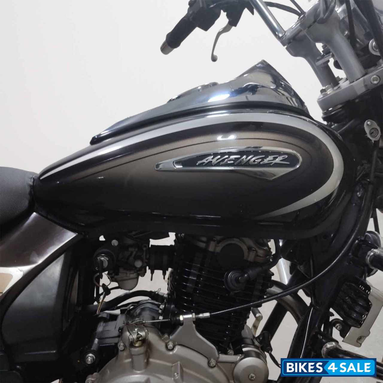 Bajaj Avenger Cruise 220 Bajaj Avenger Cruise 220