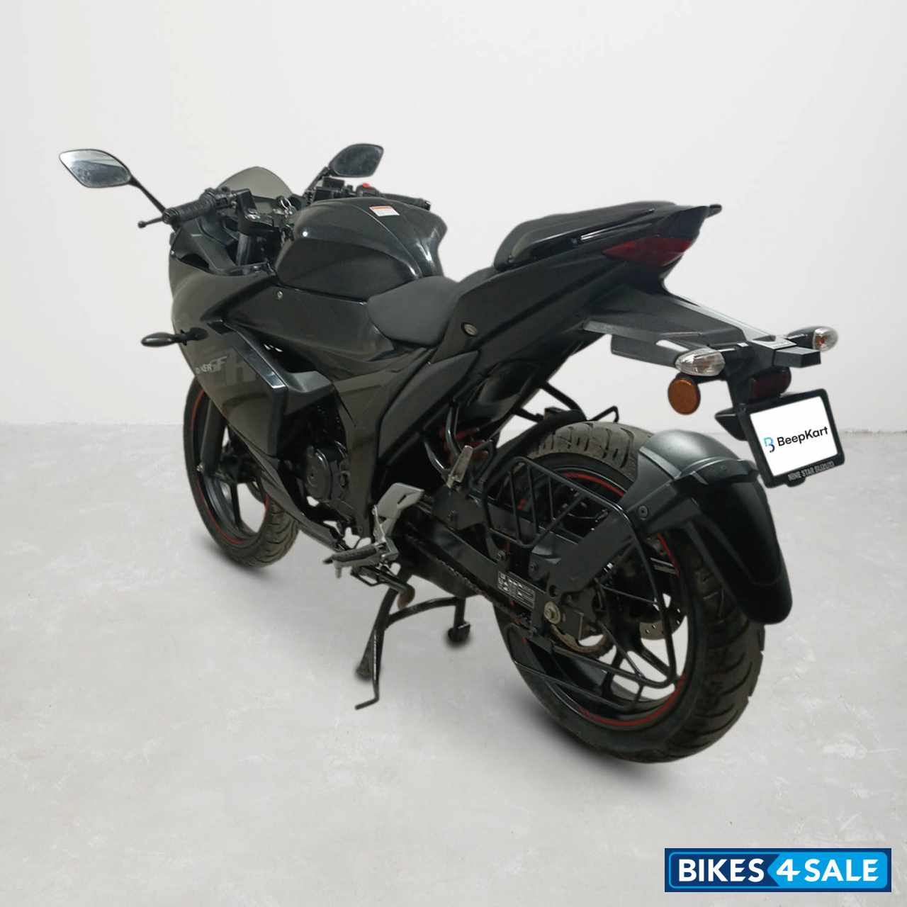 Suzuki Gixxer SF