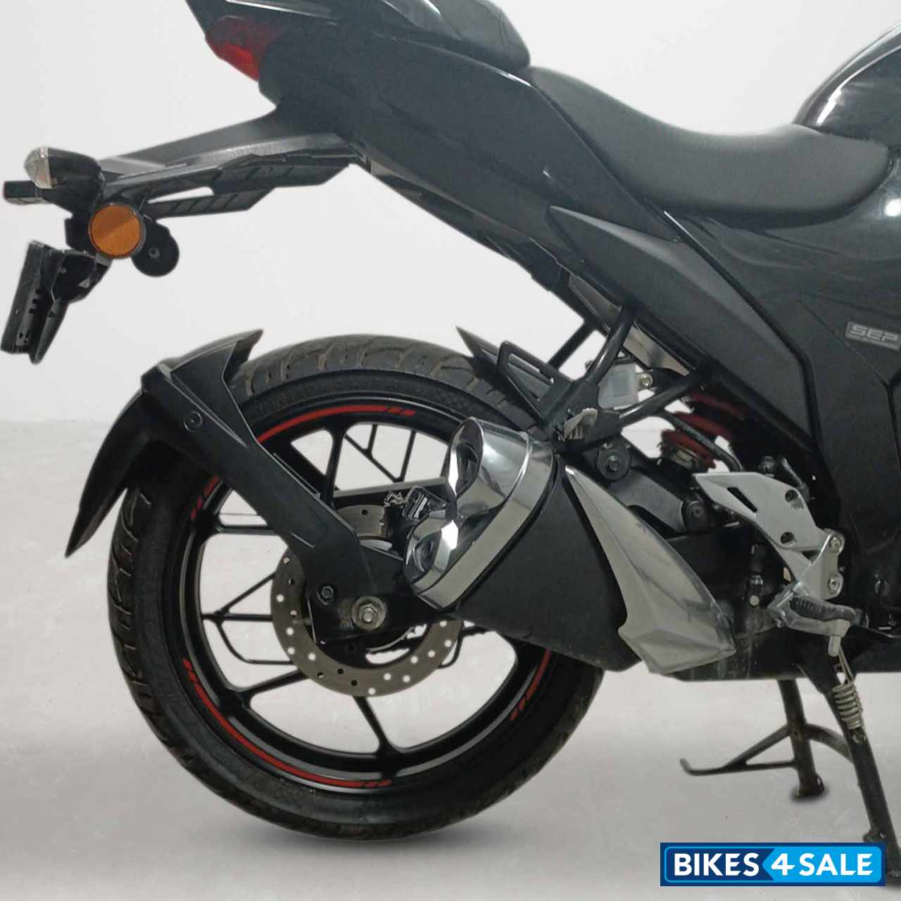 Suzuki Gixxer SF