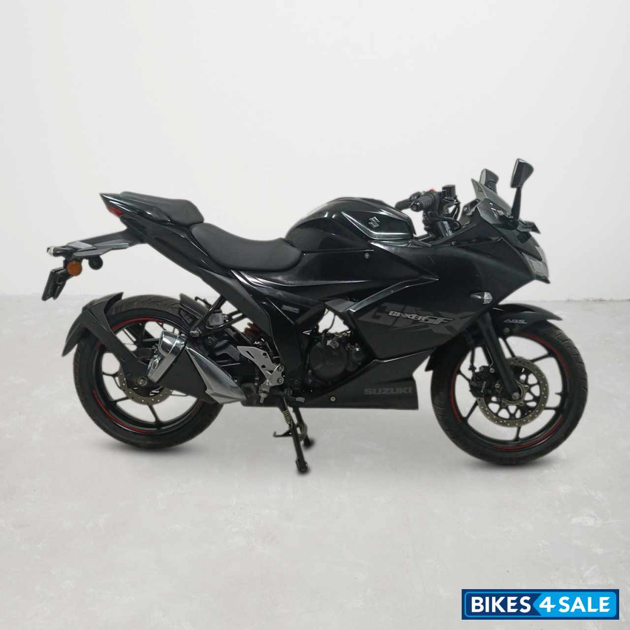 Suzuki Gixxer SF