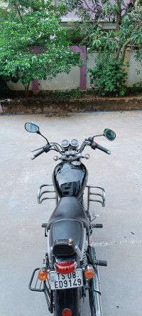 Black Royal Enfield Thunderbird 350