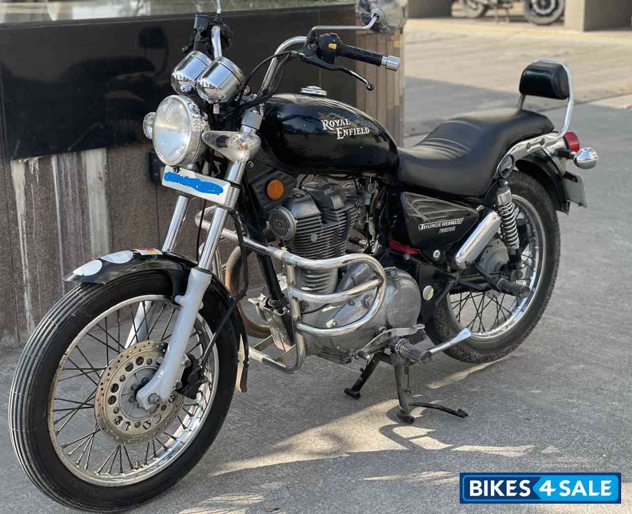 Black Royal Enfield Thunderbird TwinSpark 350