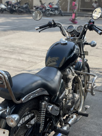 Black Royal Enfield Thunderbird TwinSpark 350