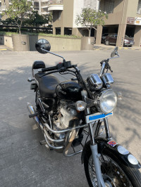 Black Royal Enfield Thunderbird TwinSpark 350