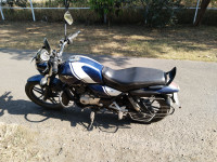 Bajaj V15