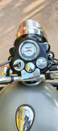 Royal Enfield Classic 350 Dual Channel BS6