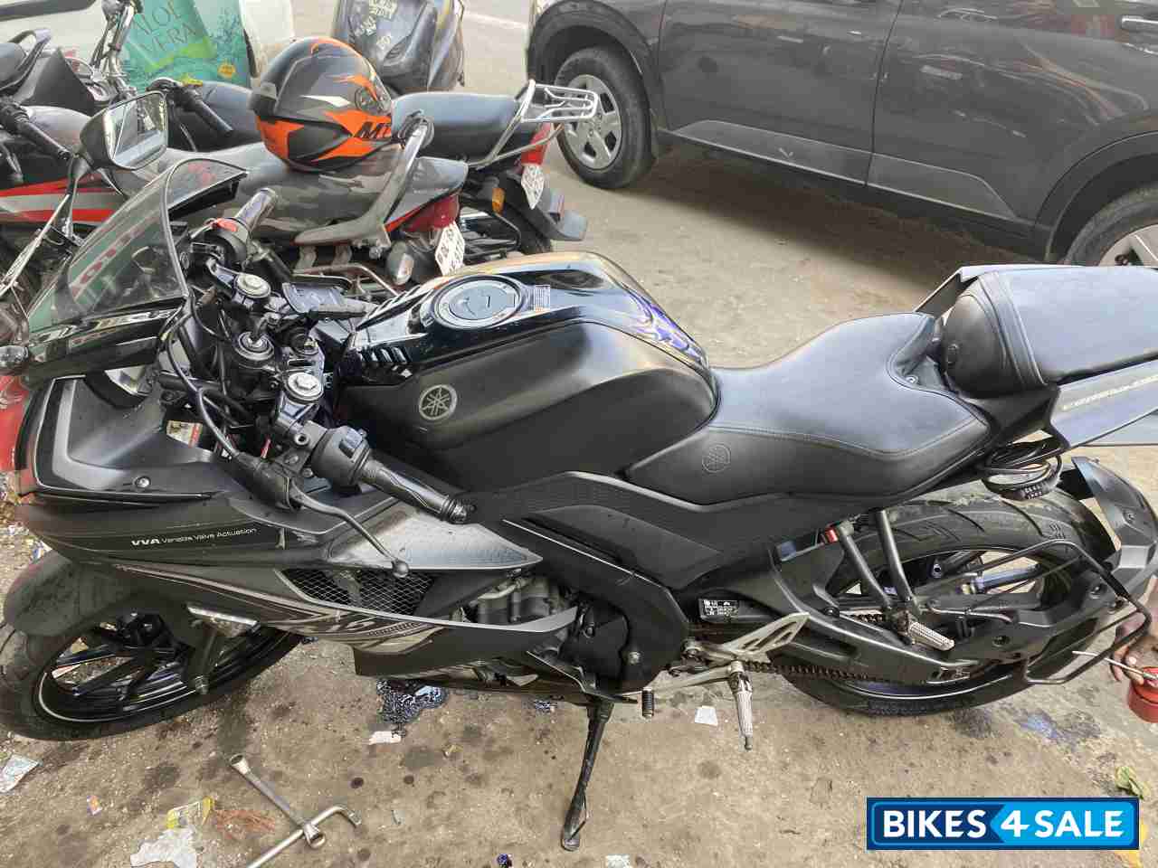 Dark Knight Black Yamaha YZF R15 V3