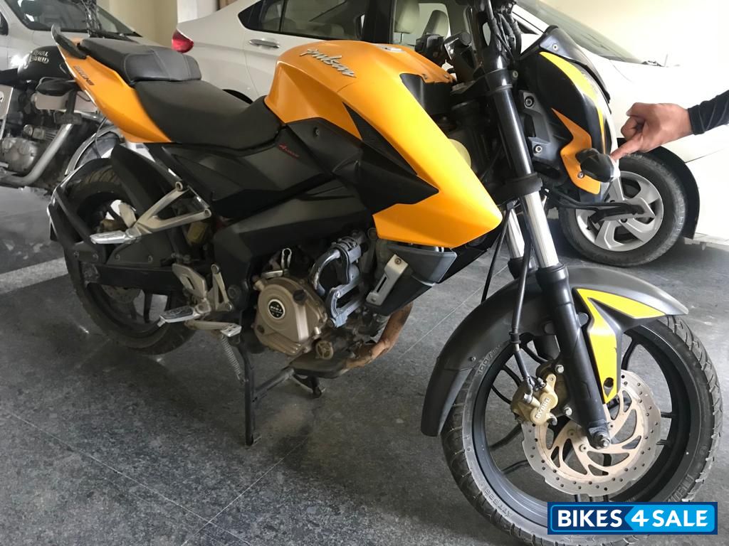 Yellow Bajaj Pulsar 200 NS
