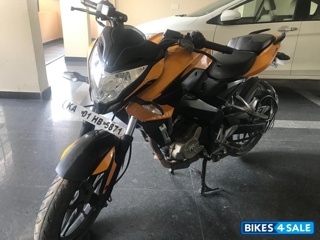 Yellow Bajaj Pulsar 200 NS