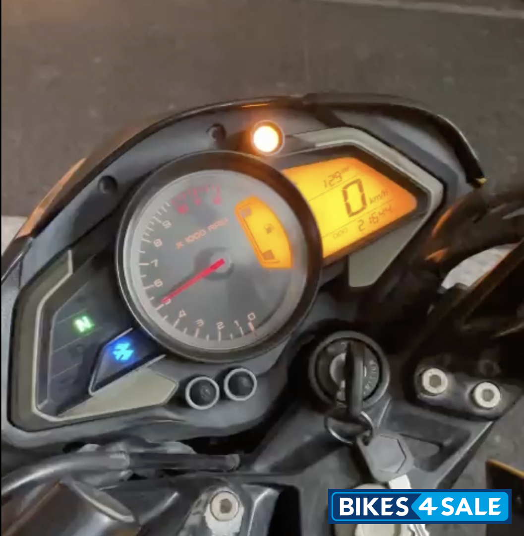 Yellow Bajaj Pulsar 200 NS