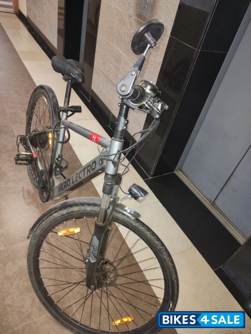 Hero Cycles Lectro C8 700C