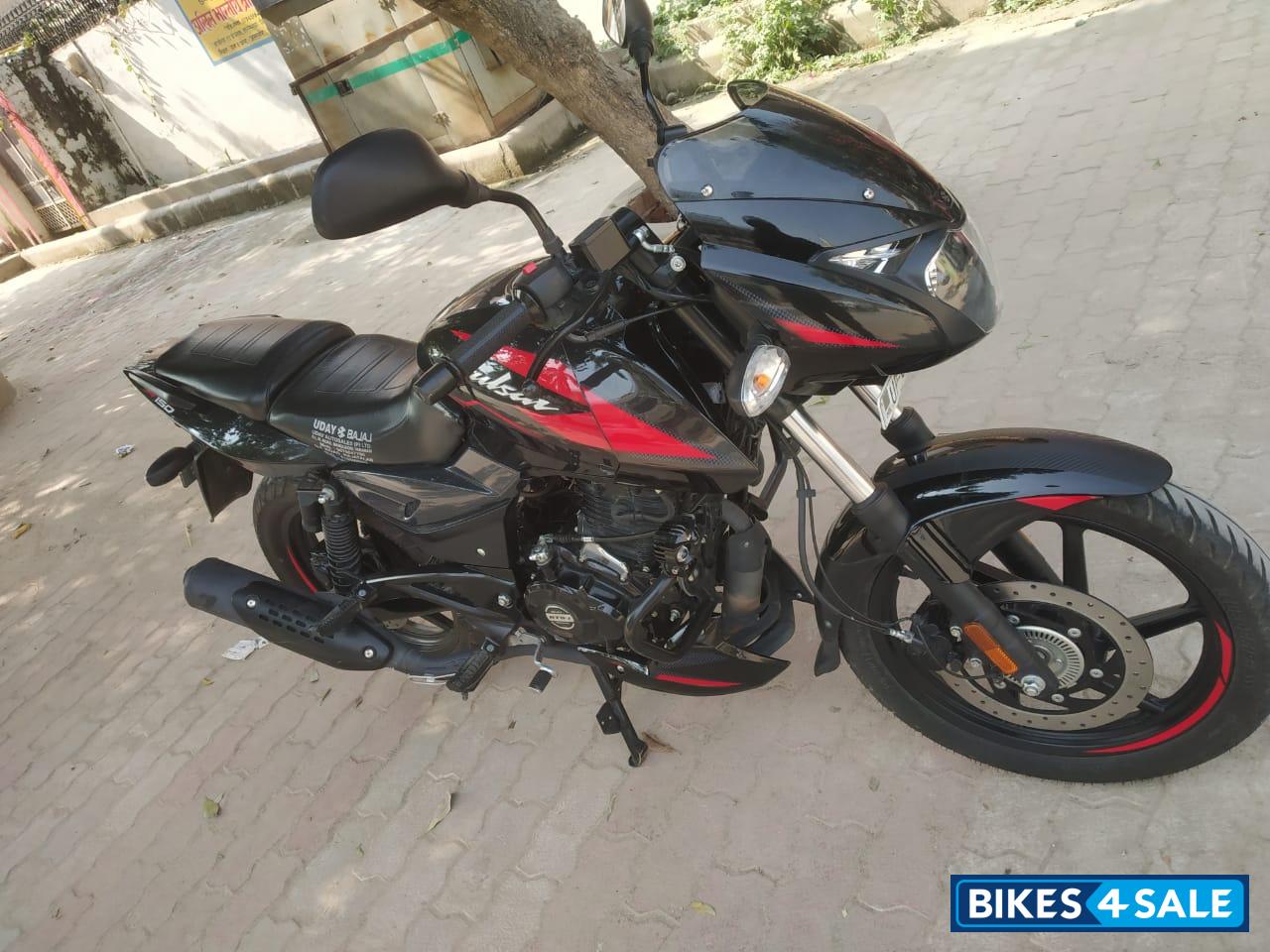 Bajaj Pulsar 150 Twin Disc BS6